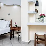 Lefkes شقة فندقية 4*