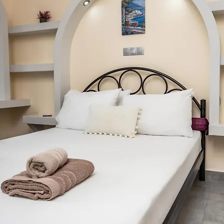 Aparthotel Lefkes Naxos City