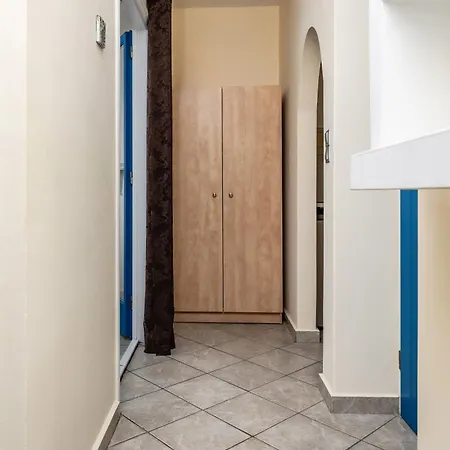 Aparthotel Lefkes
