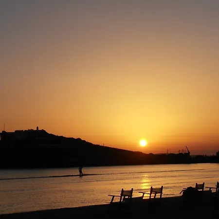 Lefkes Lägenhetshotell Naxos City