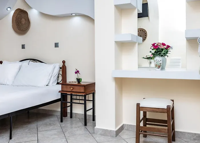 Lefkes شقة فندقية 4*