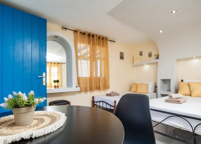 레프케스 스튜디오스 4*